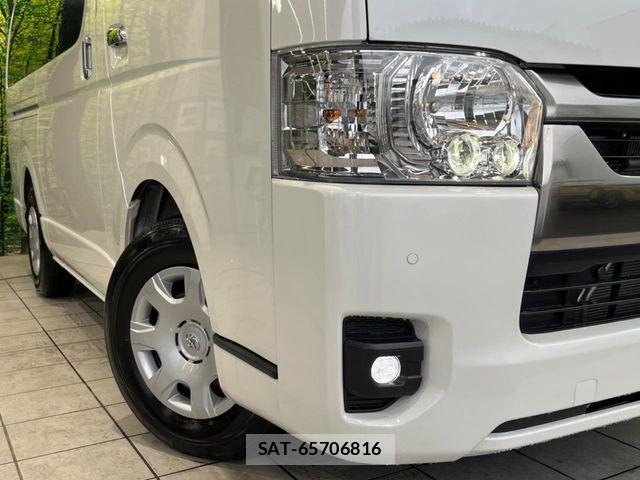 Toyota HIACE VAN 2025-11 6527814-11