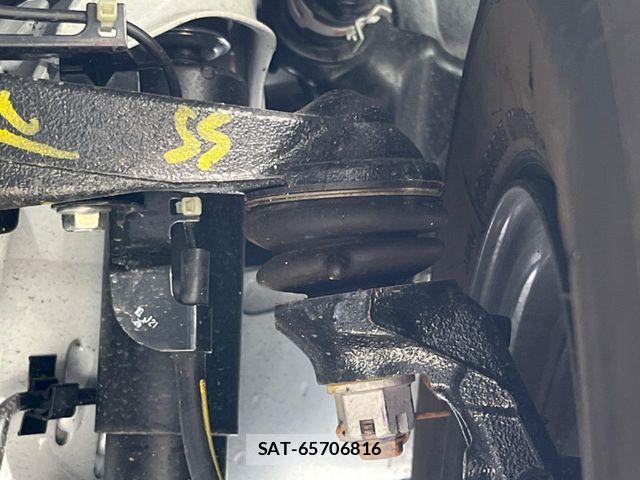 Toyota HIACE VAN 2025-11 6527814-18