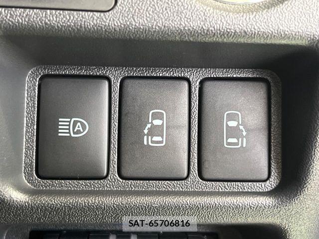 Toyota HIACE VAN 2025-11 6527814-4