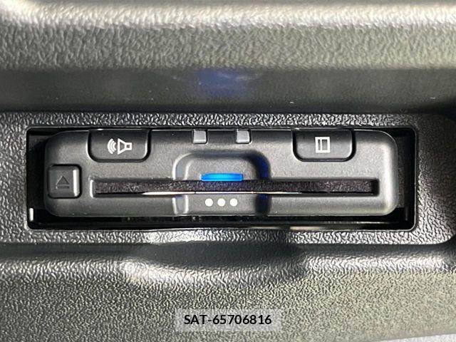 Toyota HIACE VAN 2025-11 6527814-5