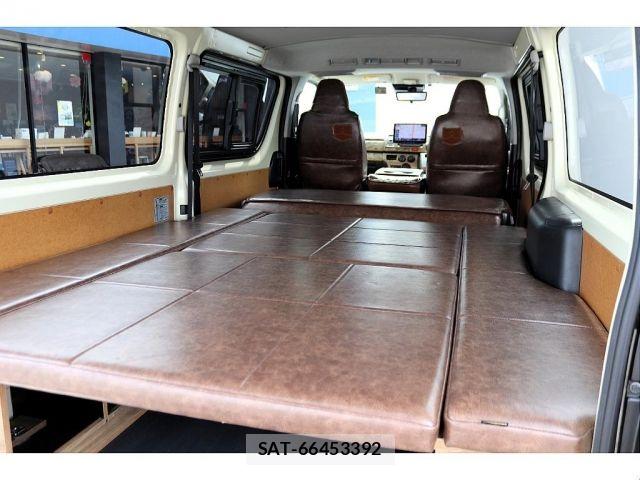 Toyota HIACE VAN 2022-01 6527843-16