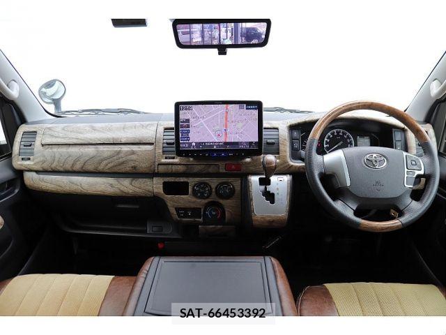 Toyota HIACE VAN 2022-01 6527843-1
