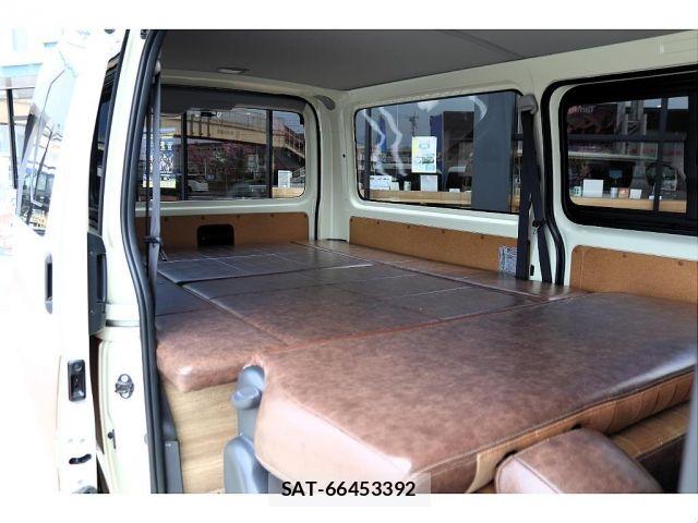 Toyota HIACE VAN 2022-01 6527843-3