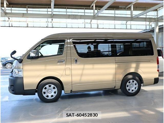 Toyota HIACE VAN 2026-02 6527822-23