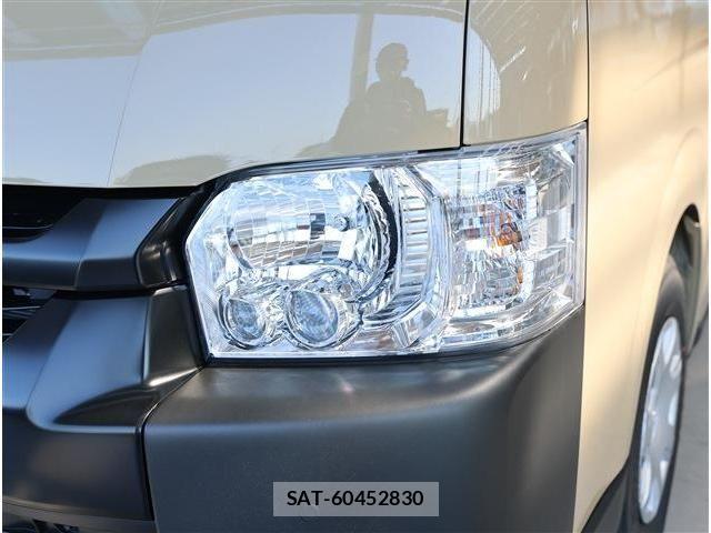 Toyota HIACE VAN 2026-02 6527822-24