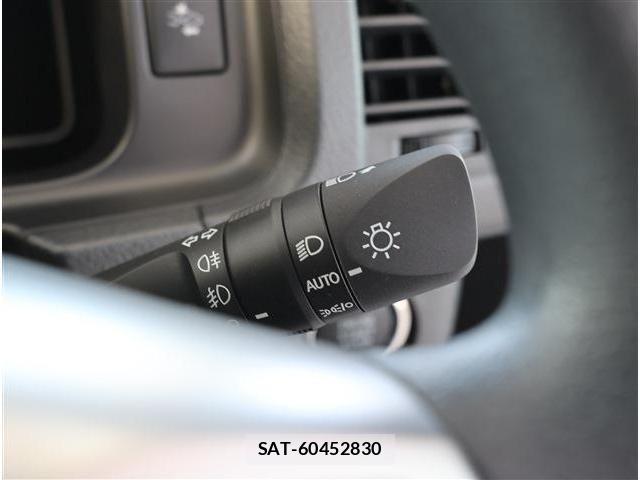 Toyota HIACE VAN 2026-02 6527822-27