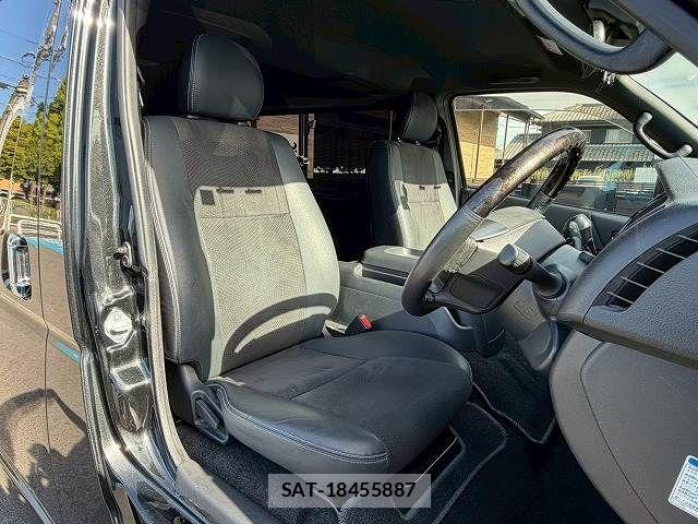 Toyota HIACE VAN 2021-03 6547131-10