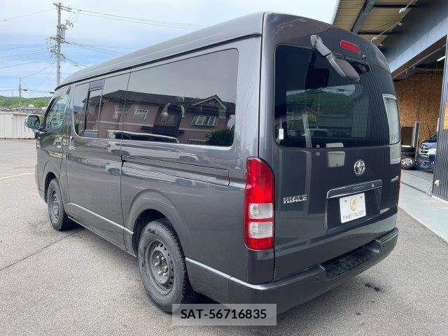 Toyota HIACE VAN 2009-10 6615317-19
