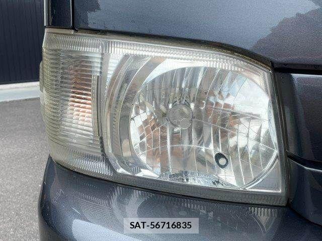 Toyota HIACE VAN 2009-10 6615317-22