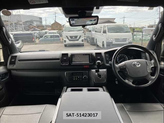 Toyota HIACE VAN 2022-12 6615295-3