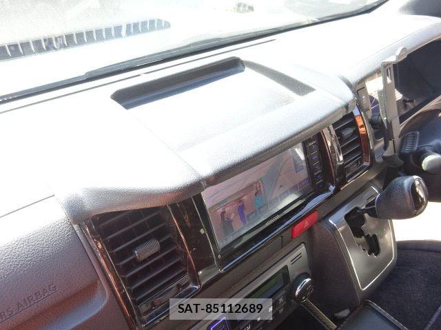 Toyota HIACE VAN 2021-02 6615301-12