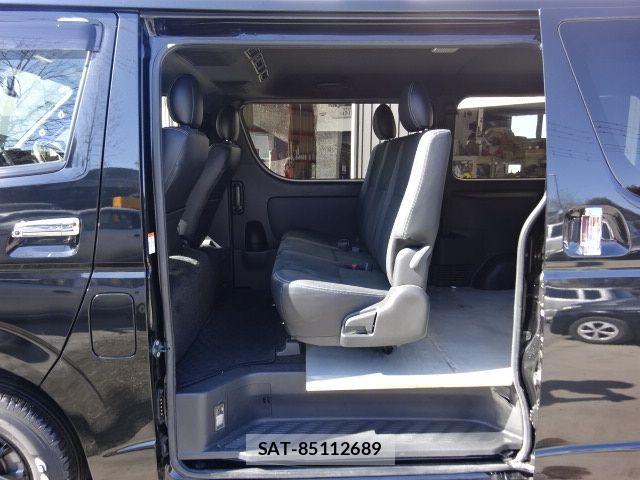 Toyota HIACE VAN 2021-02 6615301-23
