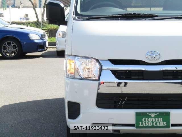 Toyota HIACE VAN 2025-03 6615296-22