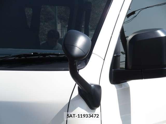 Toyota HIACE VAN 2025-03 6615296-25