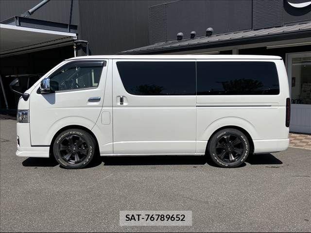 Toyota HIACE VAN 2024-04 6615290-13