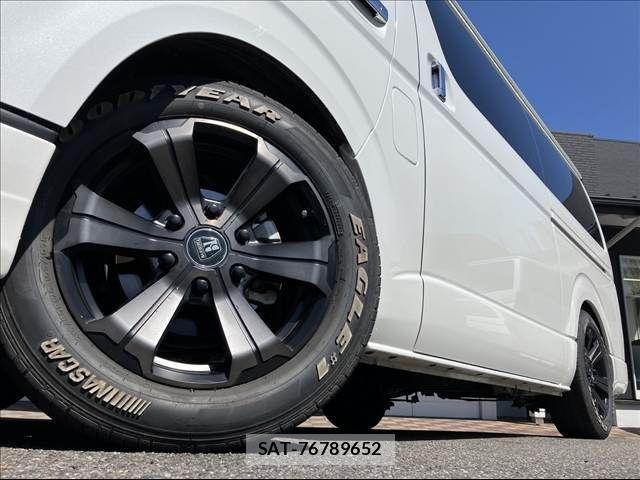 Toyota HIACE VAN 2024-04 6615290-8