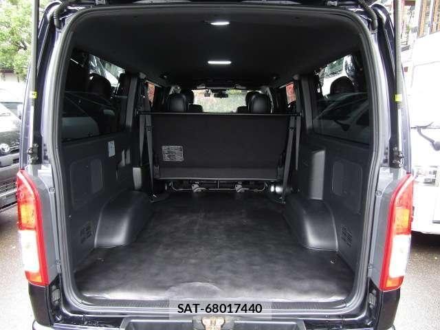 Toyota HIACE VAN 2020-08 6615306-13