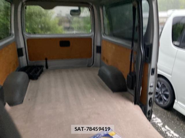 Toyota HIACE VAN 2015-02 6615320-11