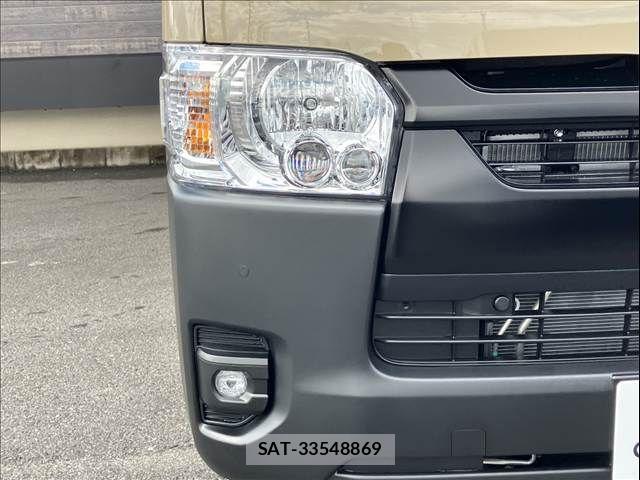 Toyota HIACE VAN 2026-02 6615292-9