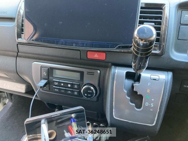 Toyota HIACE VAN 2018-02 6615314-8