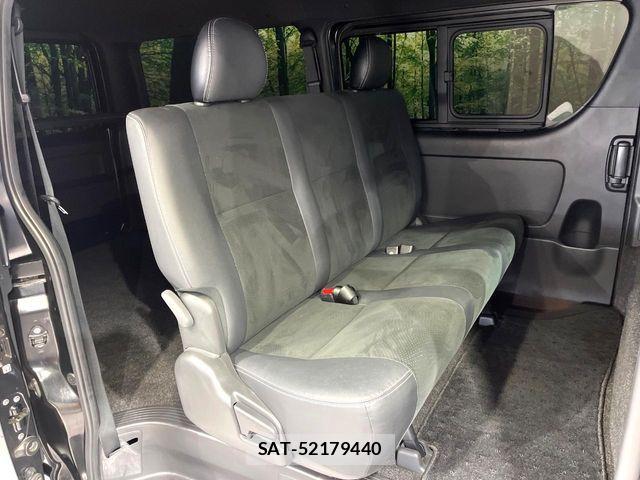 Toyota HIACE VAN 2023-03 6615298-8