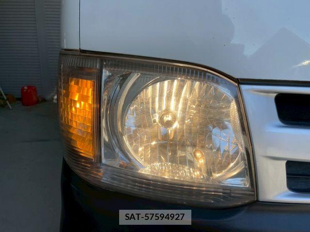Toyota HIACE VAN 2012-03 6615313-15