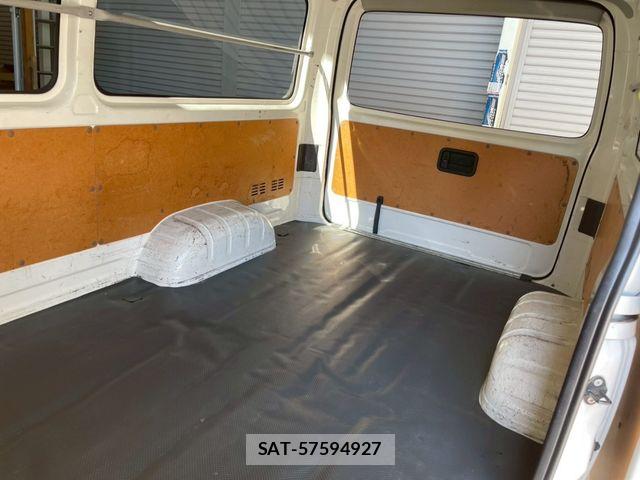 Toyota HIACE VAN 2012-03 6615313-18