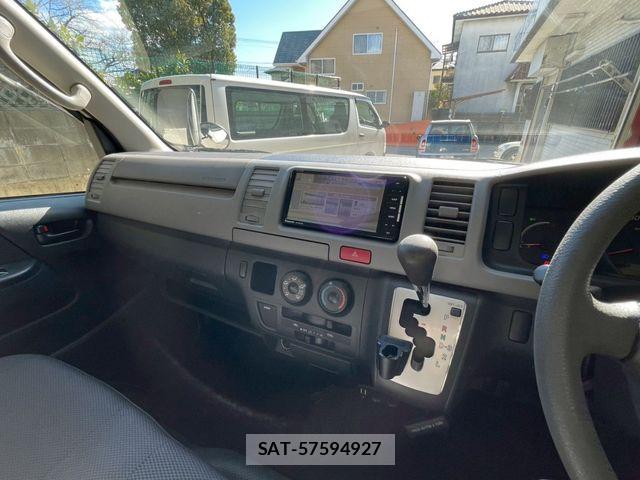 Toyota HIACE VAN 2012-03 6615313-21