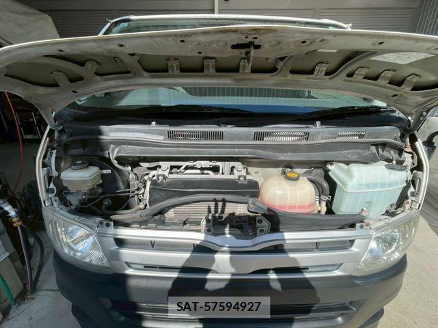 Toyota HIACE VAN 2012-03 6615313-28