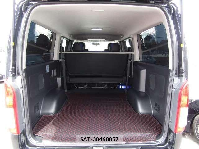 Toyota HIACE VAN 2016-07 6642762-10