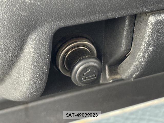 Toyota HIACE VAN 2014-04 6673947-27