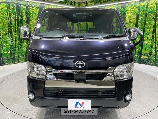 Toyota HIACE VAN 2022-02 6673944-12