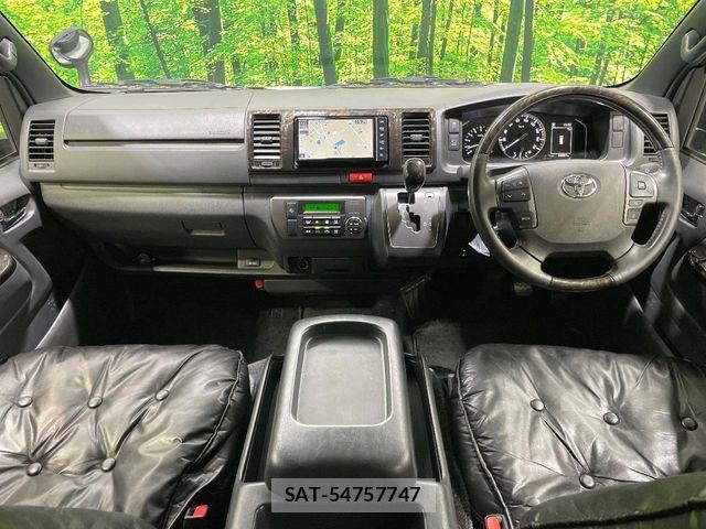 Toyota HIACE VAN 2022-02 6673944-3