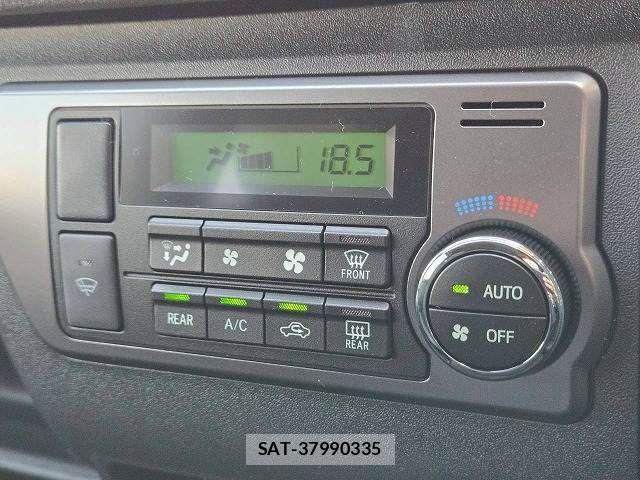 Toyota HIACE VAN 2026-02 6673940-9