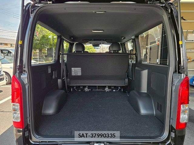 Toyota HIACE VAN 2026-02 6673940-12