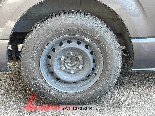 Toyota HIACE VAN 2015-03 6678527-28