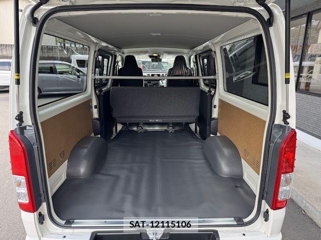 Toyota HIACE VAN 2026-03 6678517-13