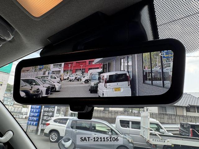 Toyota HIACE VAN 2026-03 6678517-15