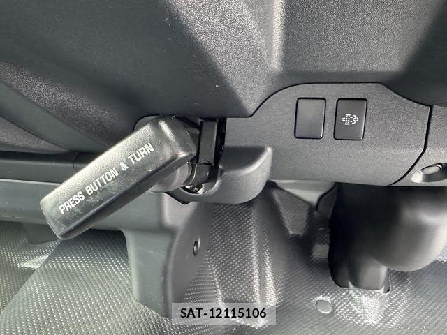 Toyota HIACE VAN 2026-03 6678517-20