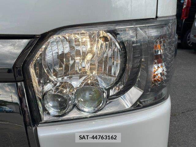 Toyota HIACE VAN 2021-06 6678520-10
