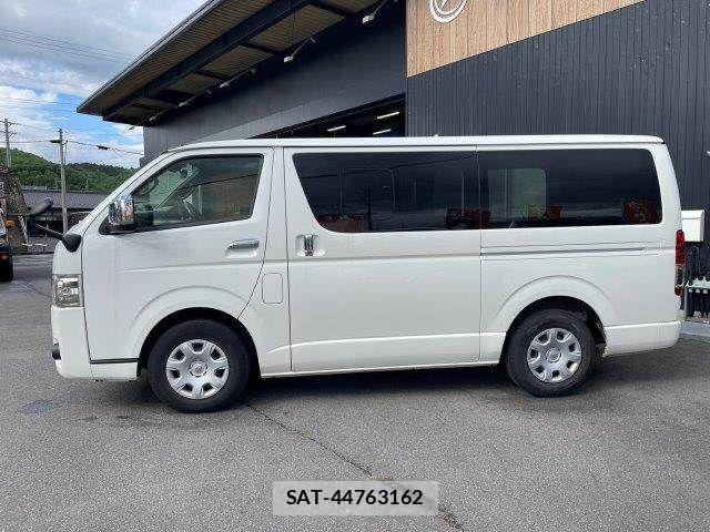 Toyota HIACE VAN 2021-06 6678520-19