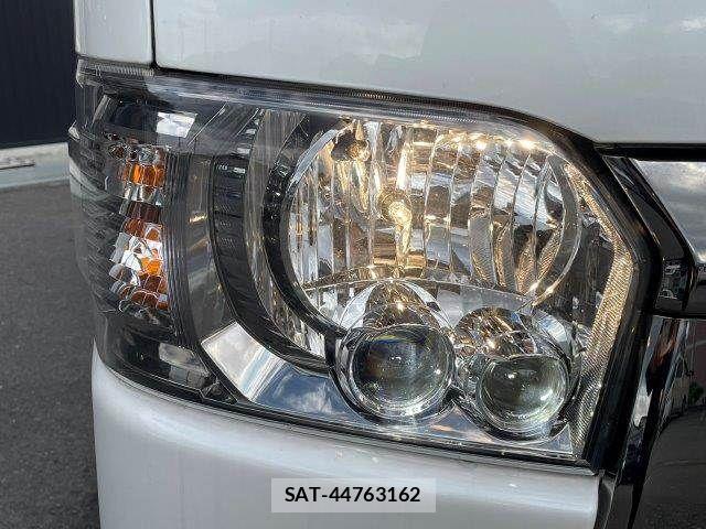 Toyota HIACE VAN 2021-06 6678520-29