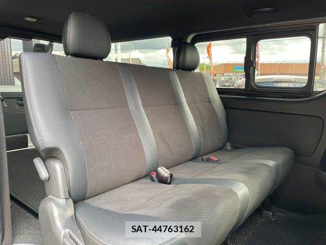 Toyota HIACE VAN 2021-06 6678520-7
