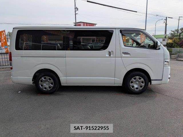 Toyota HIACE VAN 2019-08 6678522-18