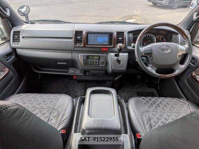Toyota HIACE VAN 2019-08 6678522-2