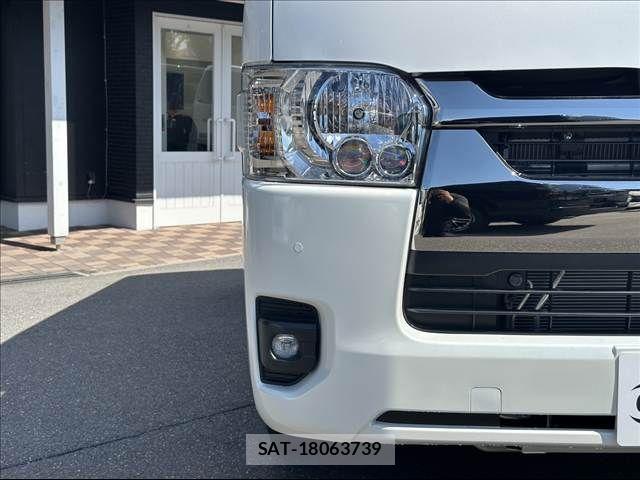 Toyota HIACE VAN 2025-11 6678514-9