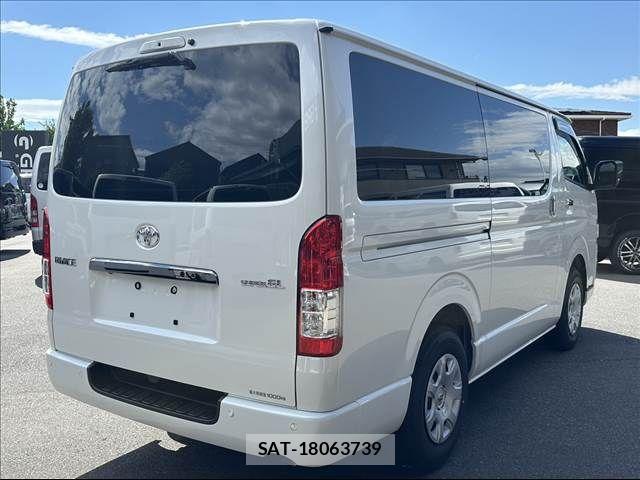 Toyota HIACE VAN 2025-11 6678514-14