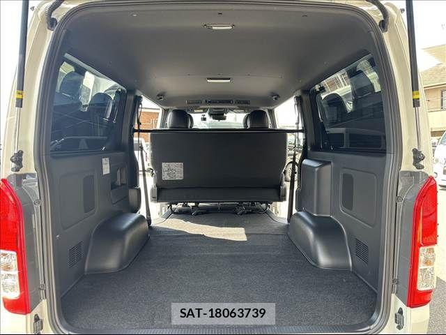 Toyota HIACE VAN 2025-11 6678514-19
