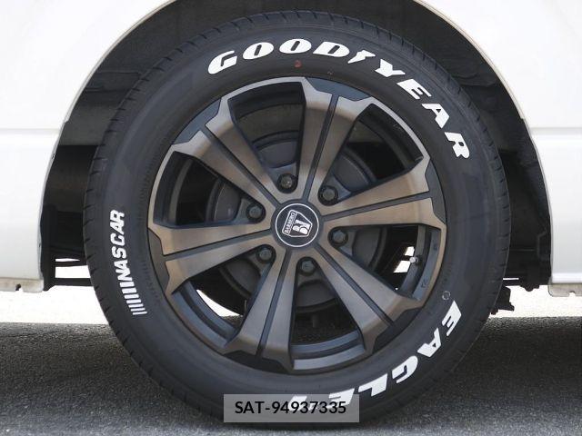 Toyota HIACE VAN 2024-01 6678513-11