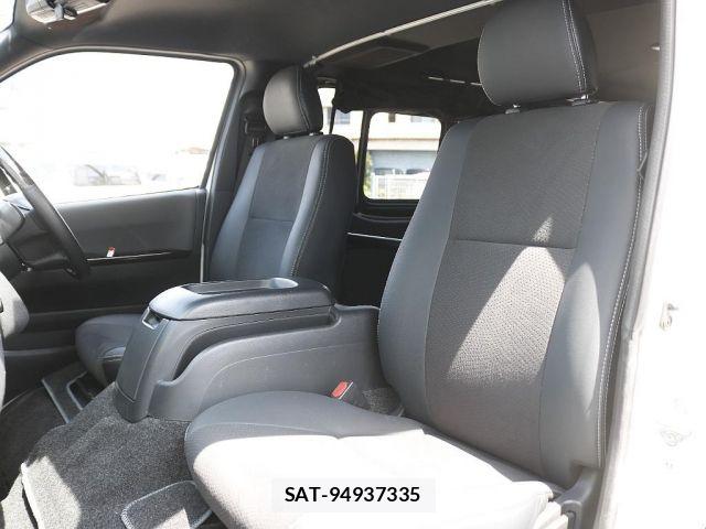 Toyota HIACE VAN 2024-01 6678513-18